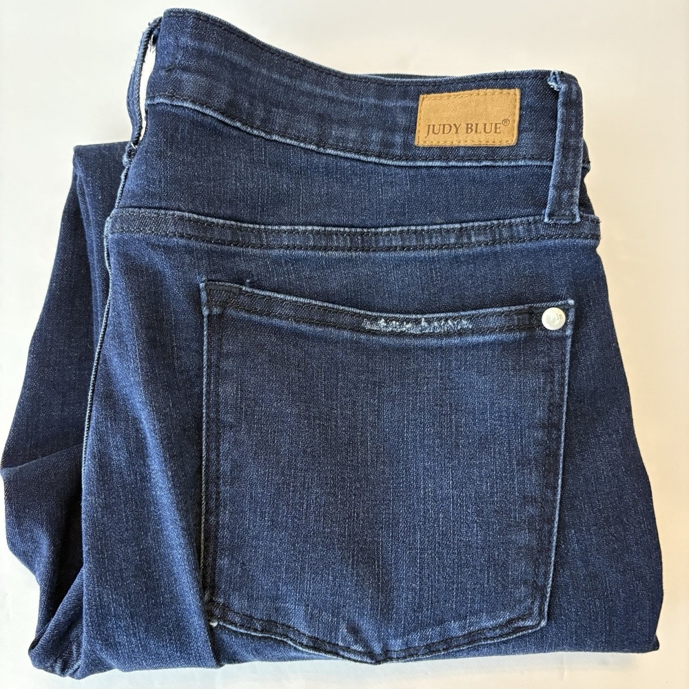 Judy Blue Women's 11/30 Style JB8114DK Stretch Tapered Leg Dark Wash Denim Jeans